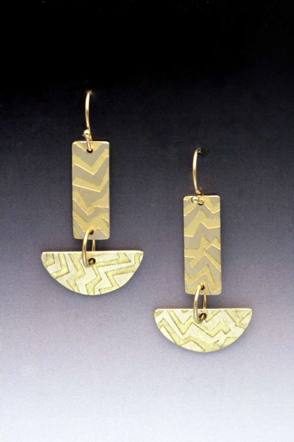 Click to view detail for MB-E411 Earrings Brass Half Moons $74